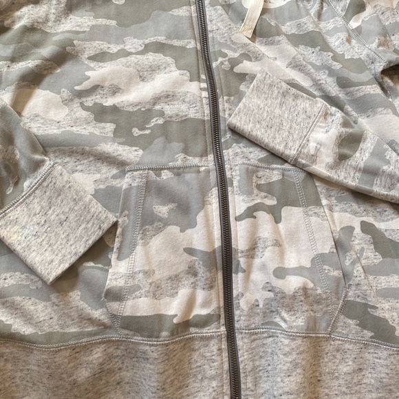 Nike hoodie with zipper size L - Picture 3 of 4